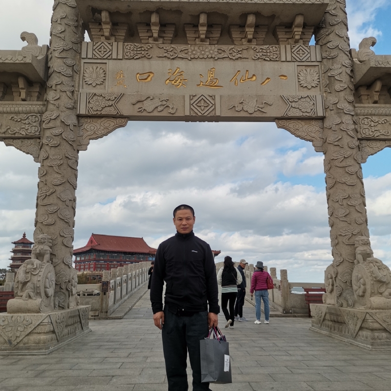 向日葵的微笑的第一张照片--辽宁认干亲服务网