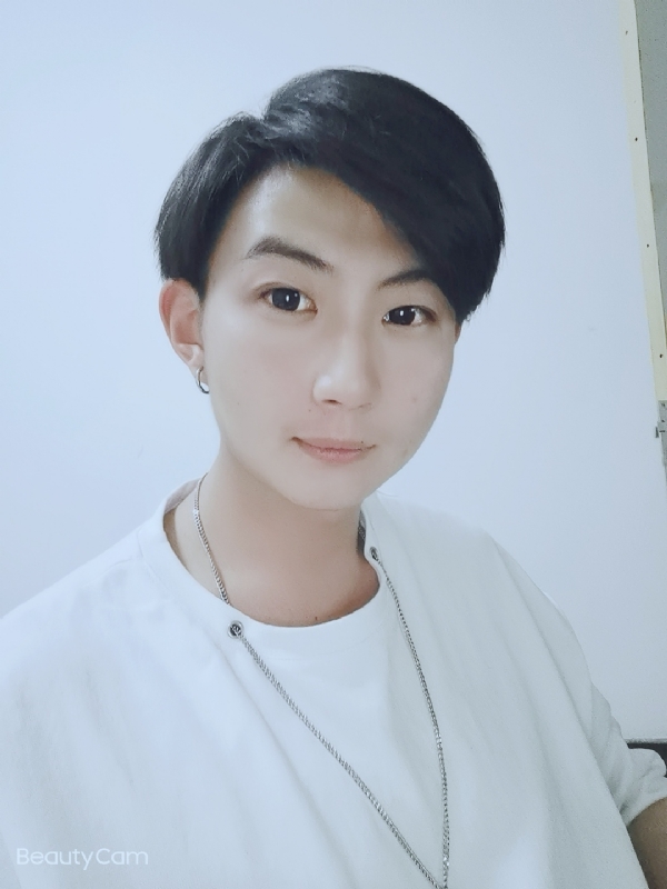 漠然的第七张照片--辽宁认干亲服务网