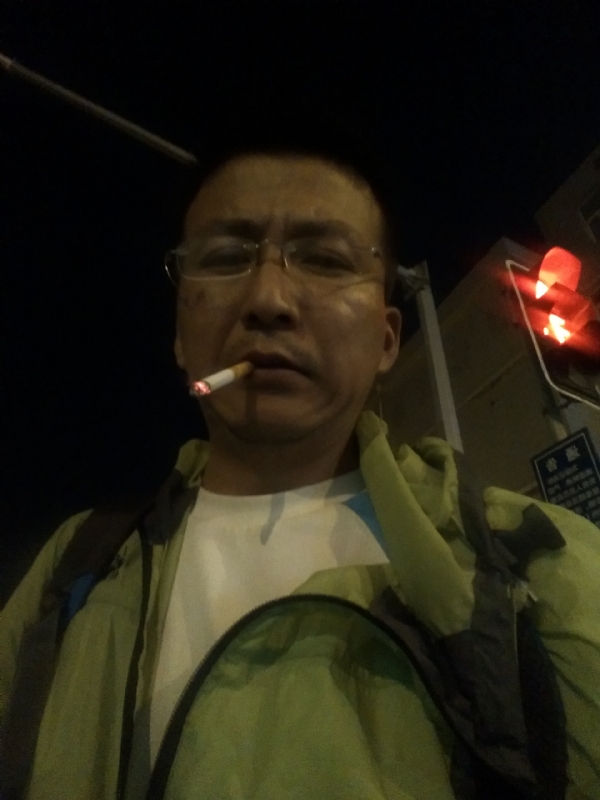 认真的生活的第一张照片--辽宁认干亲服务网