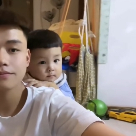 嘻嘻嘻的第一张照片--辽宁认干亲服务网