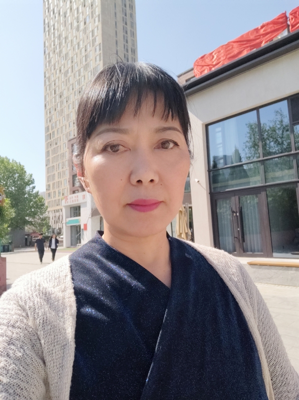 天山雪莲的第一张照片--辽宁认干亲服务网