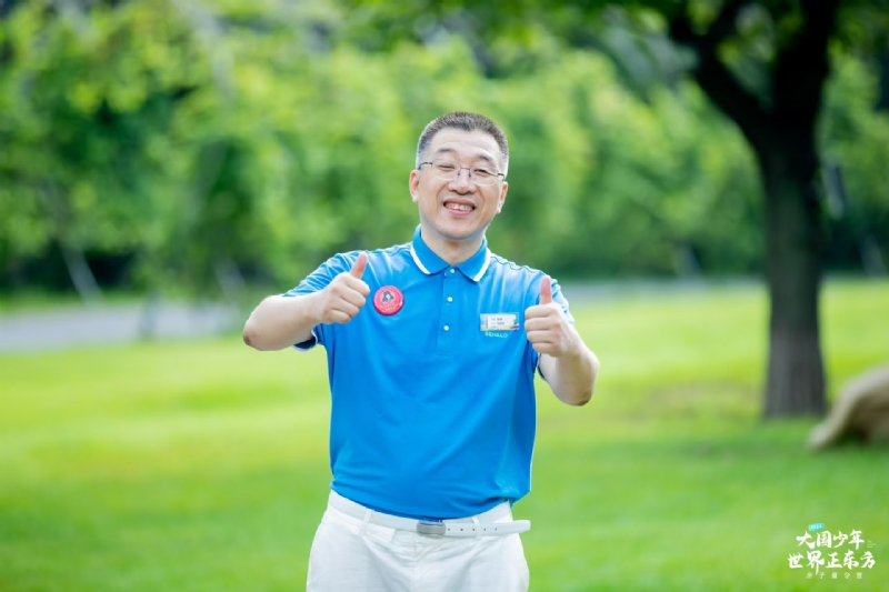 郑晏晖的第三张照片--辽宁认干亲服务网