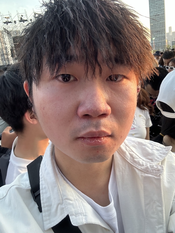 会修电脑的小杨的第一张照片--辽宁认干亲服务网